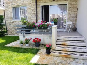 Beach Garden Home, Lalzi Bay