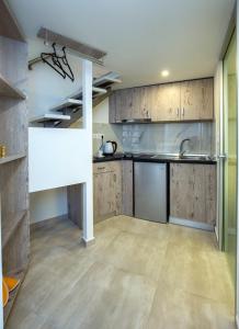 Mr & Mrs K Lofts