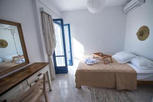 Aquarella-stylish veranda apartment in centre of Poros town Poros-Island Greece
