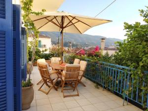 Aquarella-stylish veranda apartment in centre of Poros town Poros-Island Greece