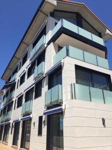 Apartement Apartamentos Playa De Los Barcos Isla Hispaania