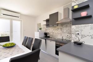 Holiday home Valter 2136