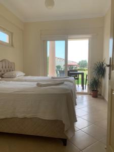 Villa с тремя спальнями на берегу моря - Акбюк