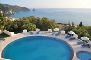 Studio apartments with pool maria in Agios Gordios Beach - Kamára