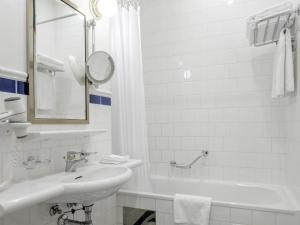 Classic Single Room room in Hotel National a Luxury Collection Hotel Moscow