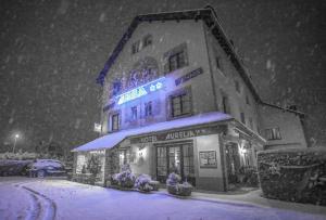 2 stern hotel Hôtel Aurélia Saint-Lary-Soulan Frankreich