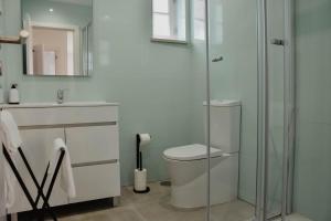 T1 amplo e repleto de luz junto à Pç do Comércio - Self check in