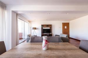 El Triunfo Apartments