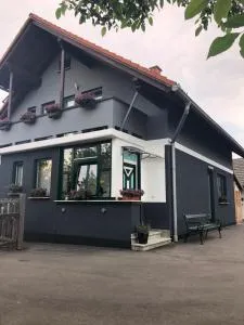 APARTMAN i SOBA HADELA - Merhatovec