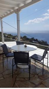 Beautiful View Family House Andros Greece