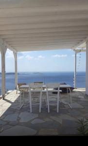 Beautiful View Family House Andros Greece