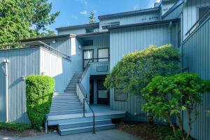 Oceanview Escape at Birch Bay with indoor Pool & Hot Tub