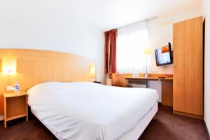 Hotels Hotel Restaurant Kyriad Mulhouse Nord Illzach : photos des chambres