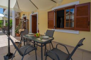 Voula Apartments