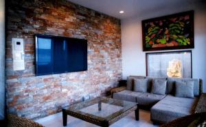 INDIGO GEO HOUSE #Ds1