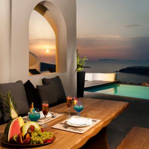 Avaton Resort And Spa Santorini Greece