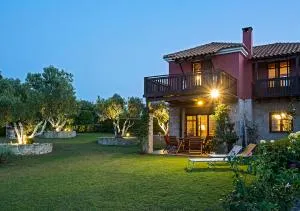 Rastoni Fabienne Shared Pool Maisonette, Afitos - Afitos