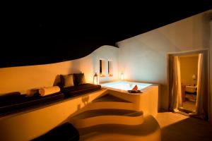 Avaton Resort And Spa Santorini Greece