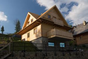 Komfortowe domy Osada Jaworki śniadania sauna grill basen