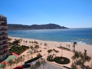 Studio Apartment with Sea View room in La Baie 47