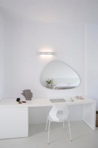 May Seven Suites - Adults Only Santorini Greece