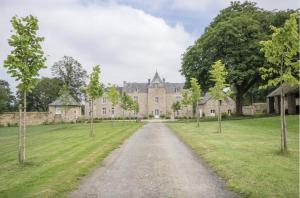B&B / Chambres d'hotes Chateau de Cadouzan : photos des chambres
