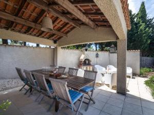 Villas Comfy Villa in Pouzols Minervois with Private Pool : photos des chambres