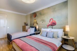 Luxury Center APT Garage Parking by Michal&Friends