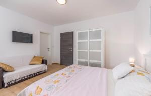 Apartment Complex Jelena