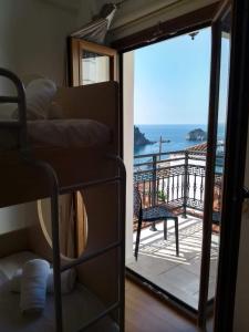 *The Balcony-Luxury family house in city center *