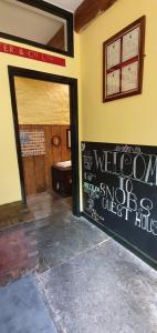 Snobs and Rebels Apartments