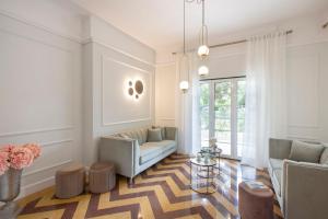 Glyfada Villa 6BR 16ppl Private Pool 300m to Beach