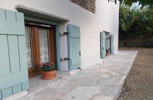 Three Little Roses Country House Tinos Greece