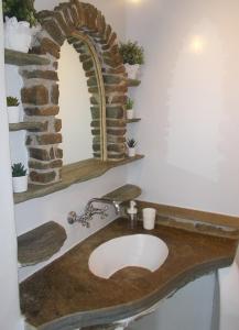 Three Little Roses Country House Tinos Greece