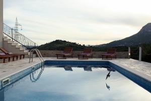 Villa Anabella peaceful holiday home with pool