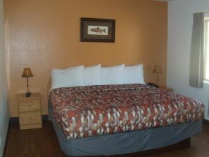 Corral Creek Lodge