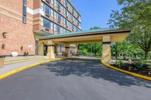 Inn at Lebanon - Hershey & Manheim area - 格兰特维尔