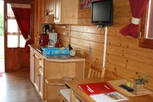 Campings Ushuaia Villages La Buissonniere Lodges : photos des chambres