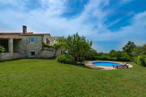 Village Family House Ranka 