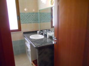 Artistika Golden Apartment img36