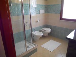 Artistika Golden Apartment img35