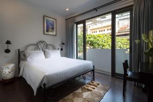Centraltique Downtown - Bespoke Colonial House Near Hoan Kiem Lake
