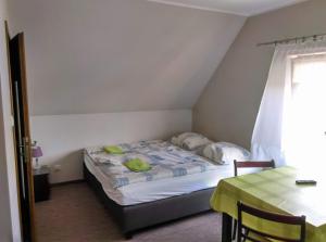 Gościniec w ogrodzie