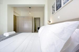 Alexandra Apartment