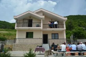 Bujtina Merturi - Aprip