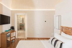 Deluxe Double Room with Partial Sea View room in Dimore Marinare