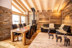 Palace Luxury Wellness Apartment and Boutique Hotel Ski-in-out