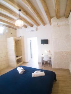 Standard Double Room room in Cave Garden rooms