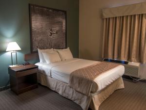 Super 8 by Wyndham Dauphin
