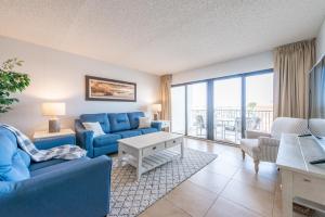 Two-Bedroom Apartment -  Limited Ocean View - Unit 302 room in Sandcastles